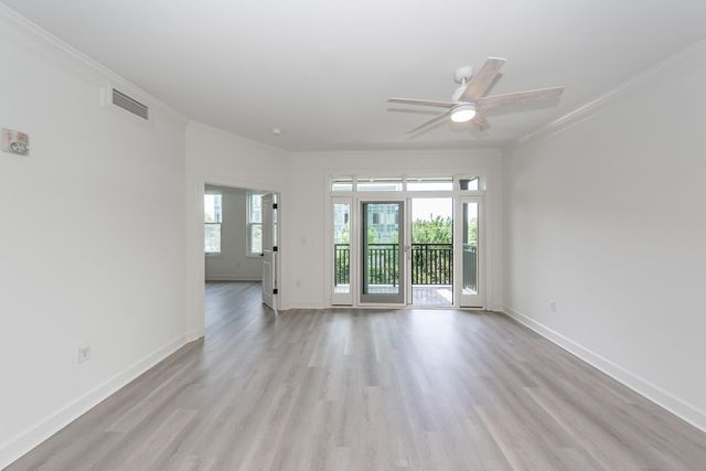 33 Calhoun Street 122, Charleston, SC 29401