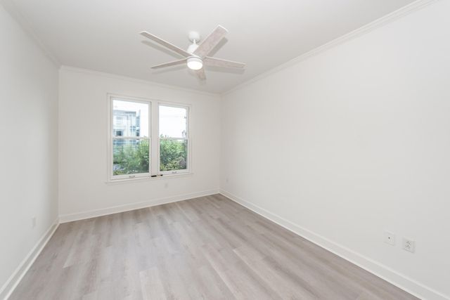 33 Calhoun Street 122, Charleston, SC 29401