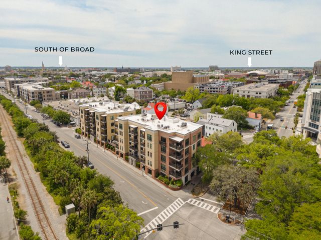 33 Calhoun Street 122, Charleston, SC 29401