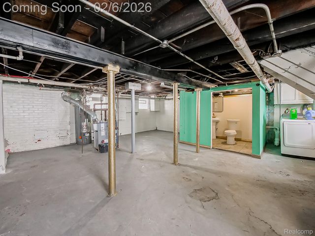 91 Puritan Street, Highland Park, MI 48203