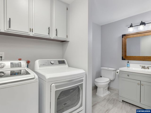 3772 Auburn Rd NE, Salem, OR 97301