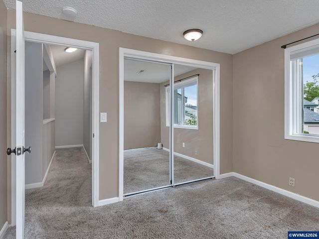 3772 Auburn Rd NE, Salem, OR 97301