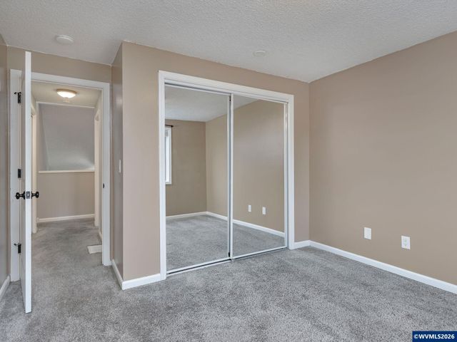 3772 Auburn Rd NE, Salem, OR 97301