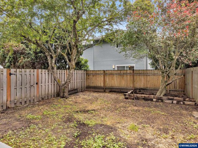 3772 Auburn Rd NE, Salem, OR 97301