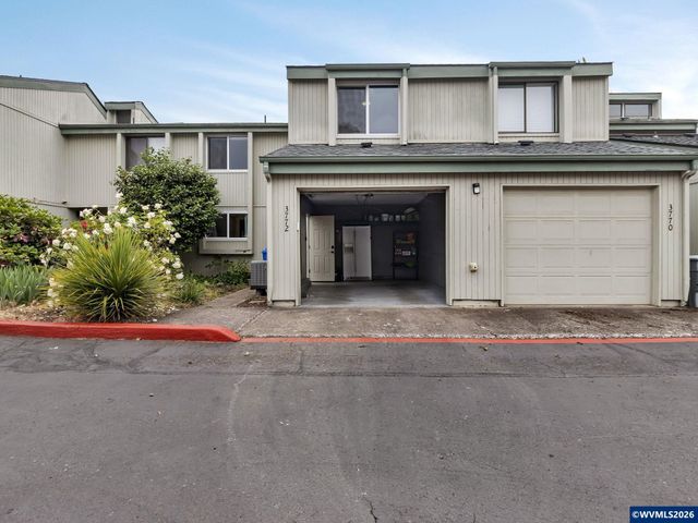 3772 Auburn Rd NE, Salem, OR 97301