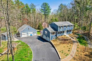 22 Cider Mill Ln, Upton, MA 01568