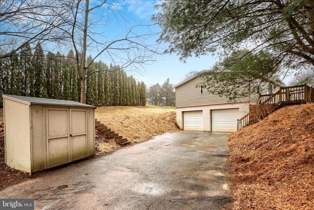 1311 WOODBINE RD, Airville, PA 17302