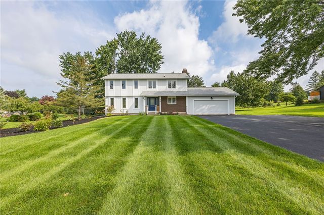 30 Chillington Lane, Mendon, NY 14506