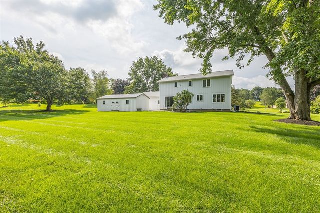 30 Chillington Lane, Mendon, NY 14506