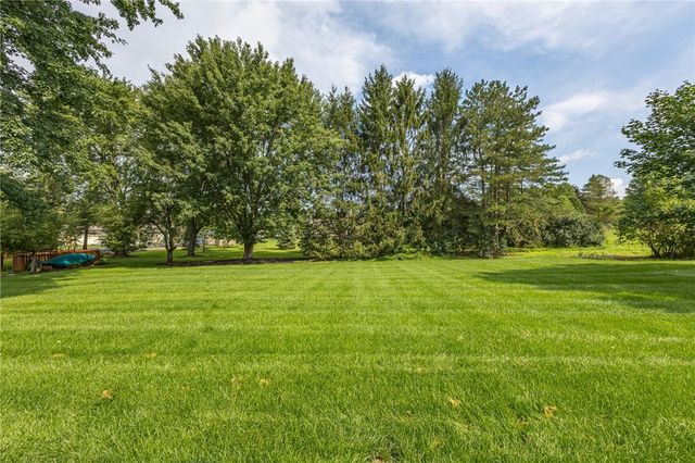 30 Chillington Lane, Mendon, NY 14506
