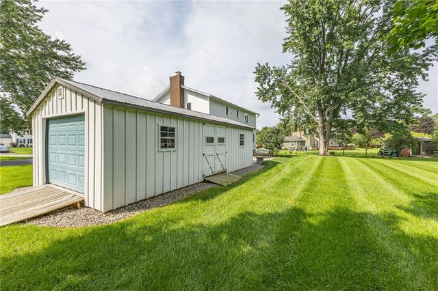 30 Chillington Lane, Mendon, NY 14506