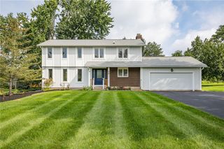 30 Chillington Lane, Mendon, NY 14506