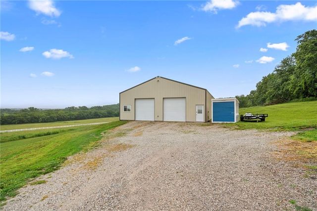 1533 N 700 Road, Baldwin City, KS 66006