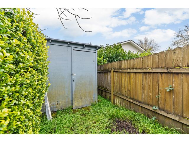 84 W 27TH Ave, Eugene, OR 97405