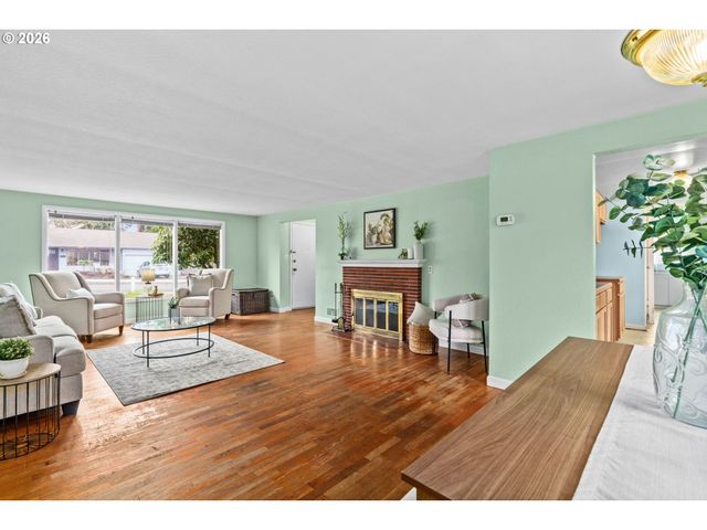 84 W 27TH Ave, Eugene, OR 97405