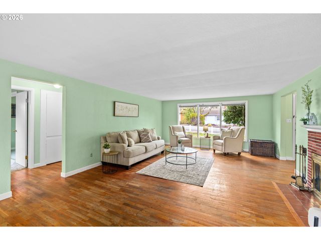 84 W 27TH Ave, Eugene, OR 97405