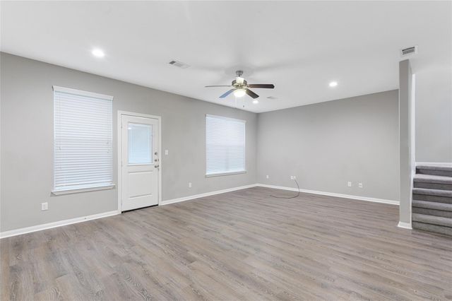 124 Artesian Way, New Caney, TX 77357