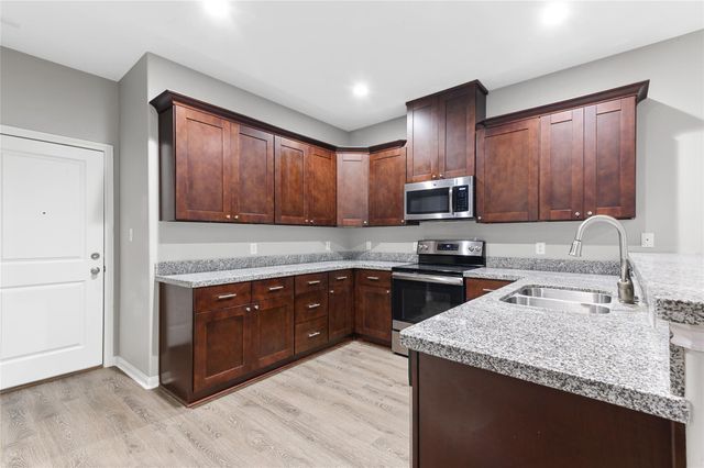 124 Artesian Way, New Caney, TX 77357