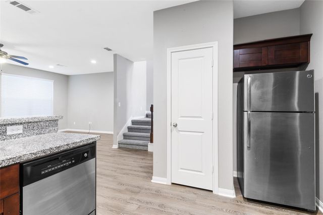 124 Artesian Way, New Caney, TX 77357