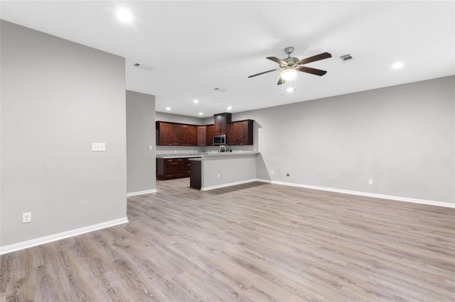 124 Artesian Way, New Caney, TX 77357