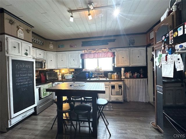 31 Brooklyn Street, Angelica, NY 14709