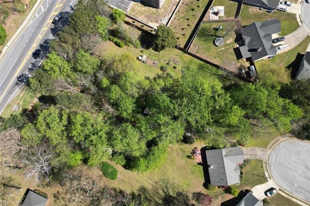 3060 Camelot Woods Drive, Lawrenceville, GA 30044