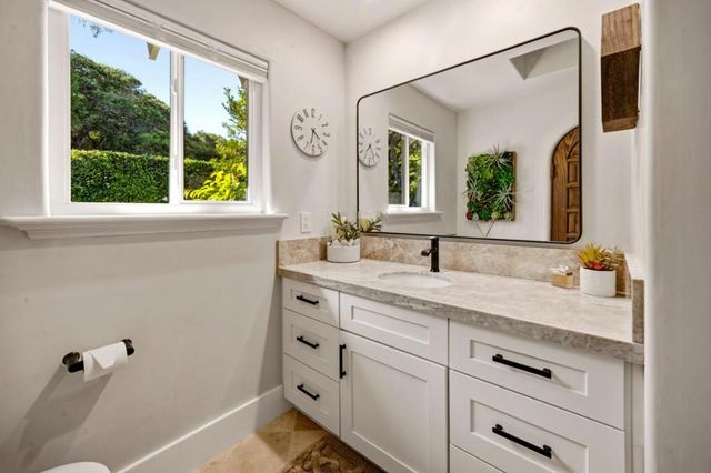 13810 Vista Dorada, Salinas, CA 93908