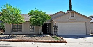 5241 W Eaglestone Loop, Tucson, AZ 85742