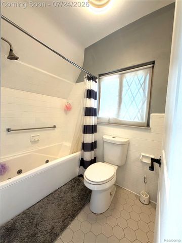 8215 Bramell, Detroit, MI 48239