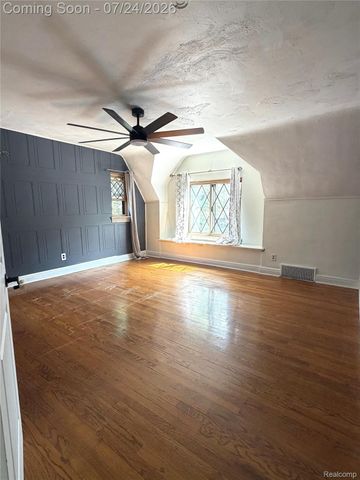 8215 Bramell, Detroit, MI 48239