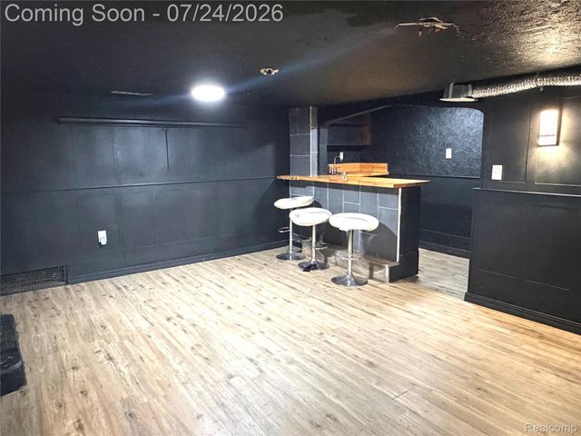 8215 Bramell, Detroit, MI 48239