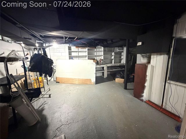 8215 Bramell, Detroit, MI 48239