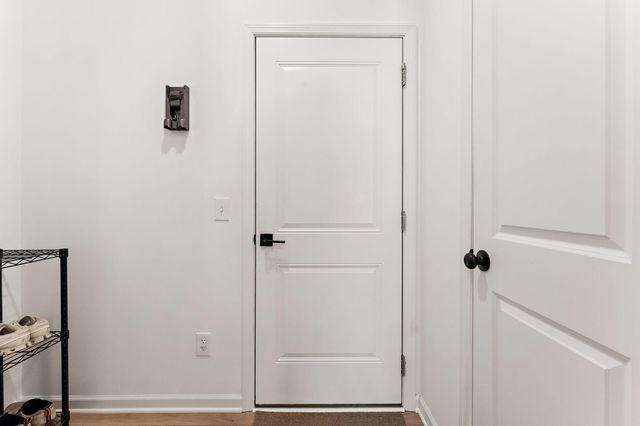 14436 Twin Lakes Circle, Burnsville, MN 55306