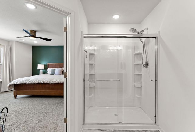 14436 Twin Lakes Circle, Burnsville, MN 55306