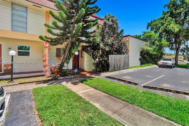 2701 N 34th Ave 1D, Hollywood, FL 33021