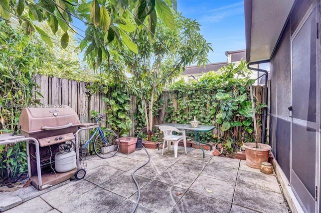 2701 N 34th Ave 1D, Hollywood, FL 33021