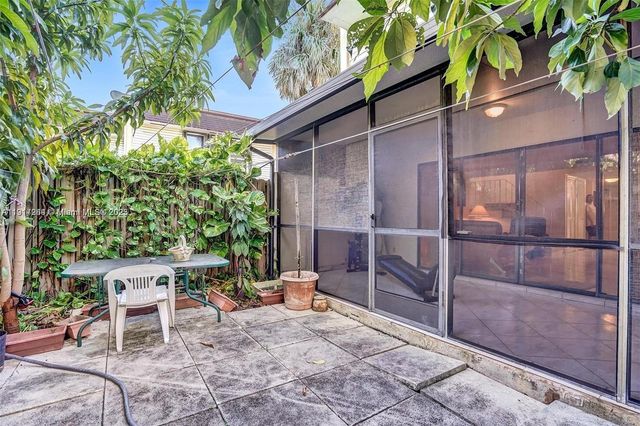 2701 N 34th Ave 1D, Hollywood, FL 33021