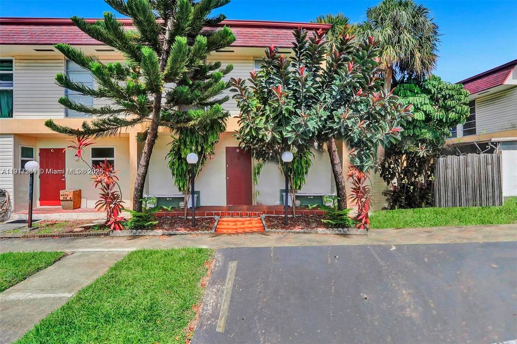 2701 N 34th Ave 1D, Hollywood, FL 33021