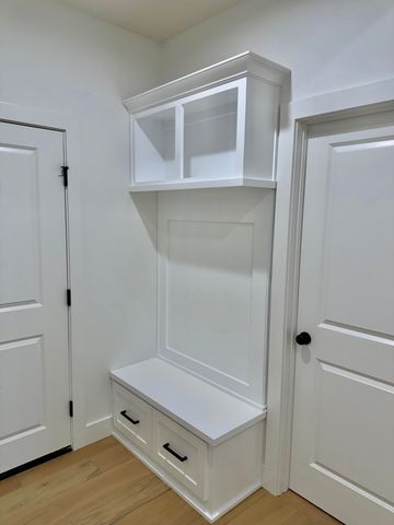 3921 E Woodhue Street, Springfield, MO 65802