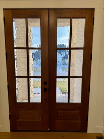 3921 E Woodhue Street, Springfield, MO 65802