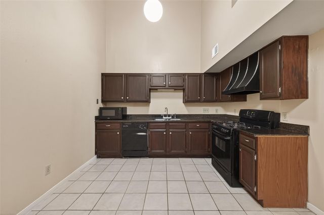 11866 Plumbrook Drive, Houston, TX 77099