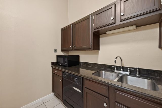 11866 Plumbrook Drive, Houston, TX 77099