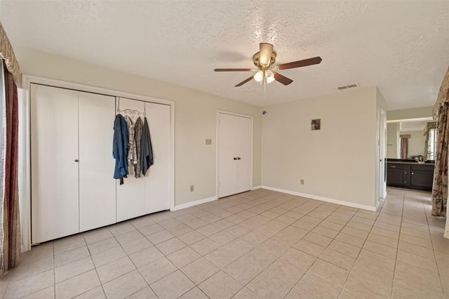 11866 Plumbrook Drive, Houston, TX 77099