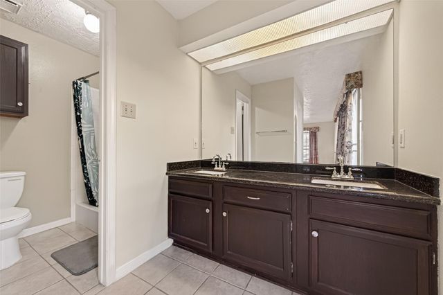 11866 Plumbrook Drive, Houston, TX 77099