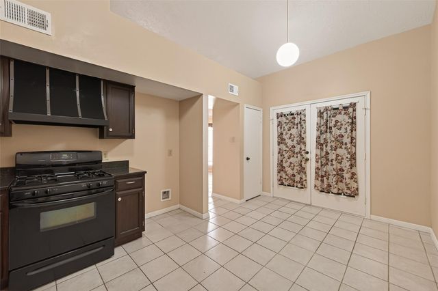 11866 Plumbrook Drive, Houston, TX 77099