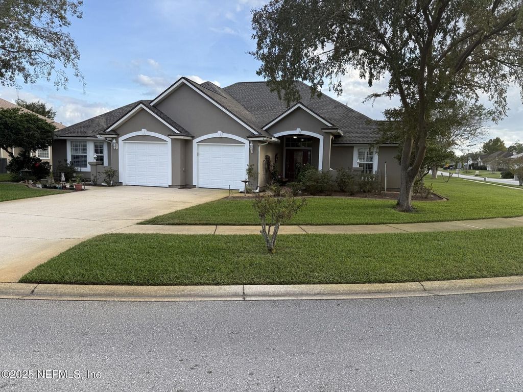 2923 SOUTHBANK Circle, Green Cove Springs, FL 32043