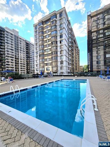 316 Prospect Avenue 2D, Hackensack, NJ 07601