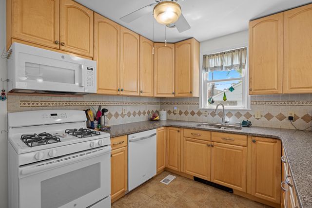 1206 LEEDS TER, Baltimore, MD 21227