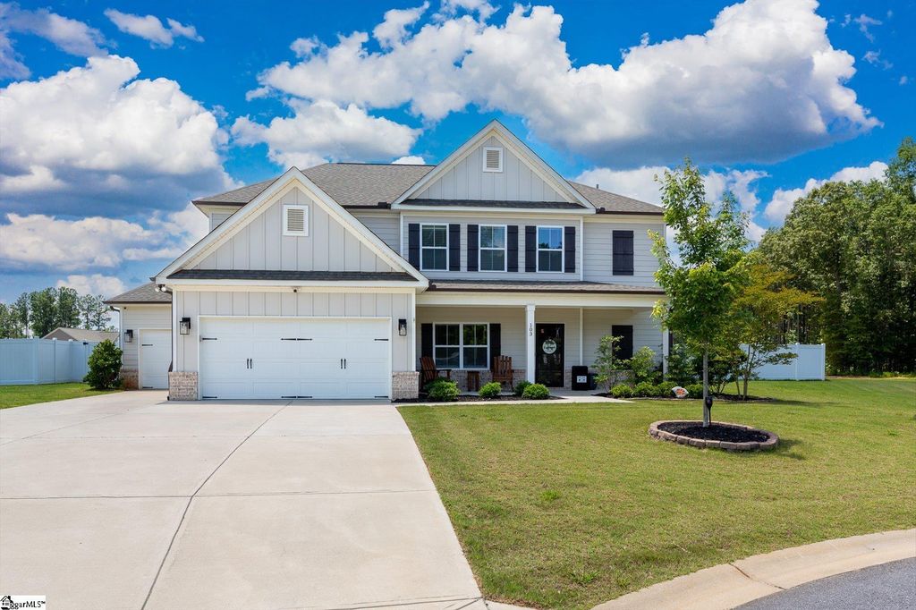 103 Martin Woods Way, Fountain Inn, SC 29644