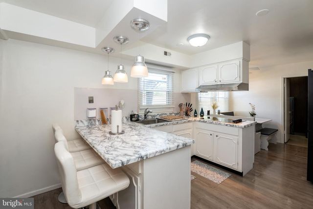 27 EAST LN, Willingboro, NJ 08046
